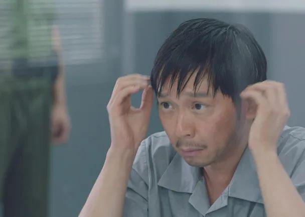 实力派！TVB最佳男配角一集演12种情绪演技获赞为贴近角色拒绝护肤(图2)