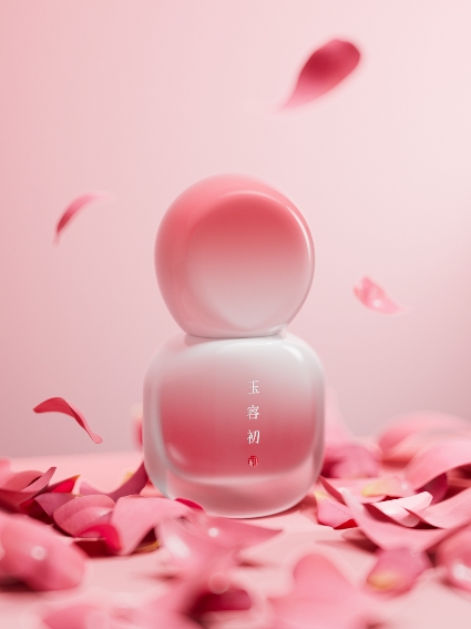 PG电子网站“淡淡综合征”：藏红花精华油成为“淡人”舒缓情绪过敏最佳之选(图2)