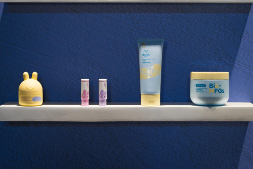 见证自研小分子「仿生胎脂肽」的技术突围兔头妈妈突破「仿生」原料天花板(图6)