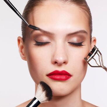 PG电子网站一到秋冬肌肤就有“小情绪”？不妨试试它(图6)