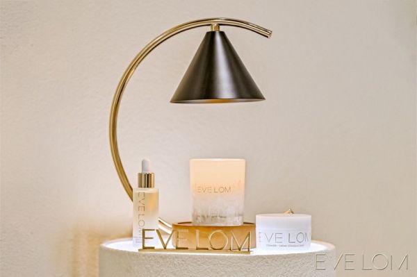 EVELOM伊芙珑亮相进博会以尖端情绪护肤科技印证奢愈护肤传奇(图3)