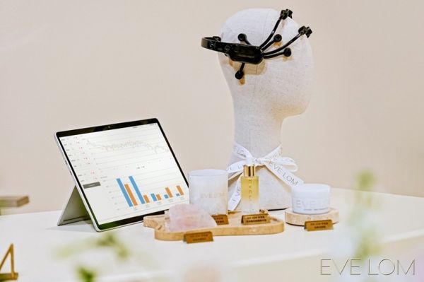 EVELOM伊芙珑亮相进博会以尖端情绪护肤科技印证奢愈护肤传奇(图5)