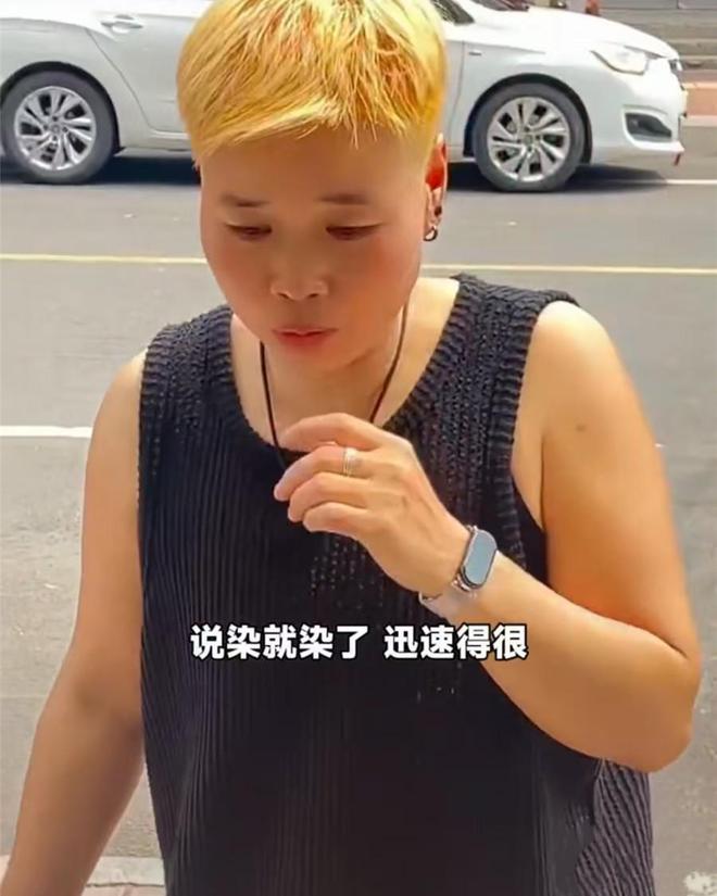 河北女子晒49岁婆婆干净利落帅一脸网友：还以为是18岁小伙子(图4)