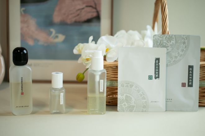 推广这个国牌护肤品真好用！统统一两百块！(图2)