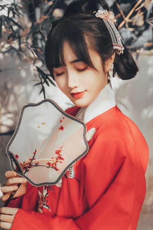 PG电子平台国家唯一认证的祛斑产品2024最新祛斑精品十佳榜(图1)