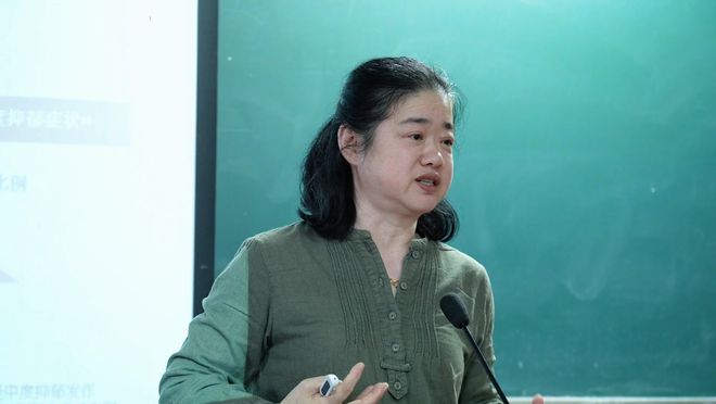PG电子平台“科学抗衰老幸福百岁来”——2024年江苏省老年健康科普促进行动(扬州江都站)活动圆满举行(图3)