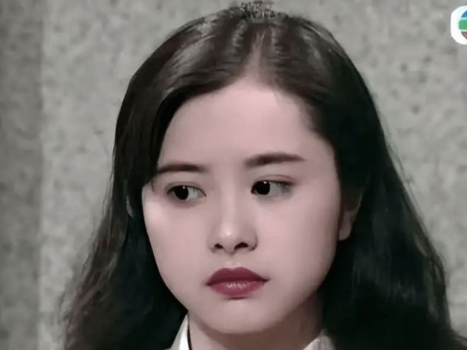 6位长相甜美的女星笑起来晴空万里看得人心情都跟着变好了(图2)