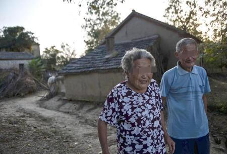 PG平台东北大妈在美国养老租房捡破烂日赚5美元采访直言还是美国好(图9)