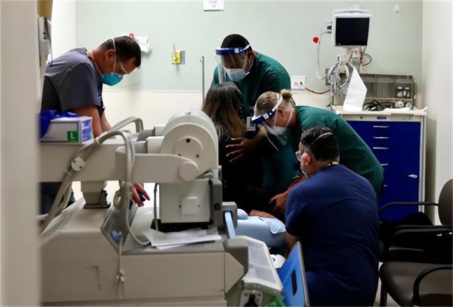 PG平台东北大妈在美国养老租房捡破烂日赚5美元采访直言还是美国好(图8)