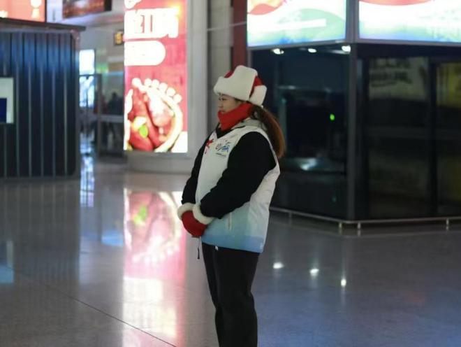 齐齐哈尔大学侯桦琳：燃青春之火铸亚冬志愿荣光(图2)