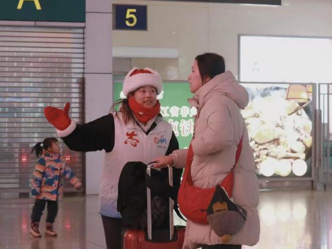 齐齐哈尔大学侯桦琳：燃青春之火铸亚冬志愿荣光(图4)