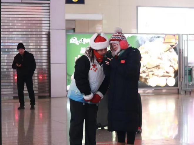 齐齐哈尔大学侯桦琳：燃青春之火铸亚冬志愿荣光(图5)