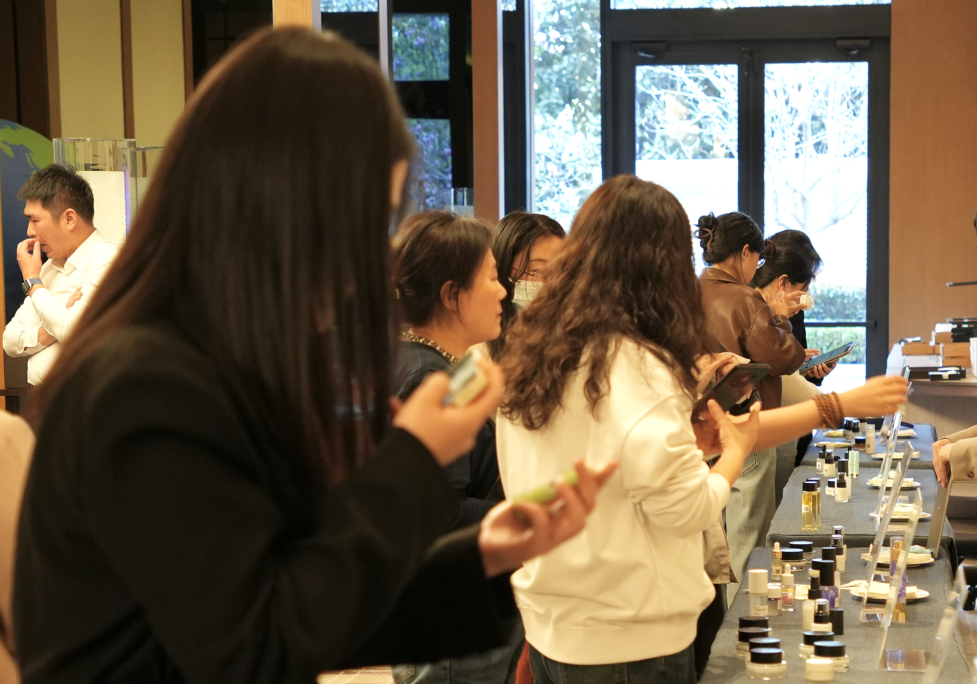 PG电子平台奥源创新技术研讨会：美妆科技与艺术融合(图7)