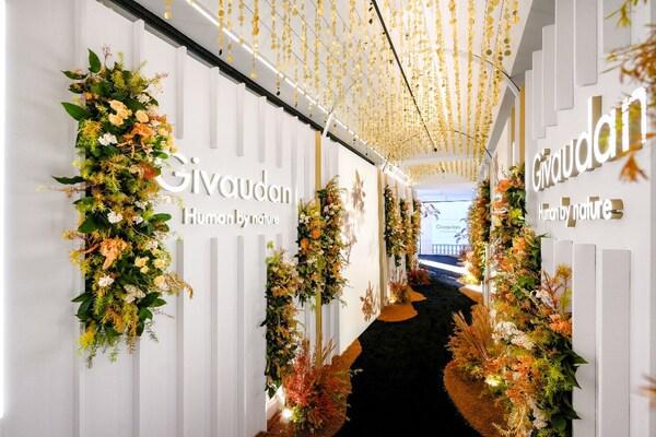 PG平台奇华顿在沪设立创意中心引领中国高端香水市场发展(图1)