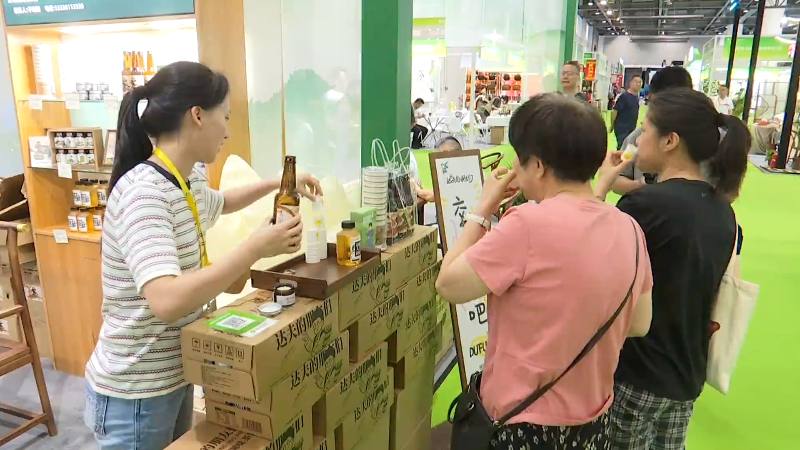 中国蓝观察新农人、新茶饮、新花样今年茶博会上的N种可能(图1)