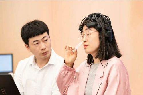 雪蕾携手抖音电商成功举办香氛快闪趴(图2)