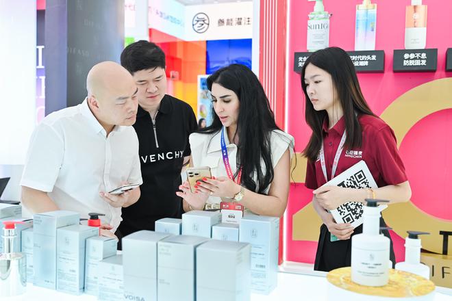 三十载深耕洗护领域蒂花之秀携年度新品亮相第29届CBE美博会(图7)