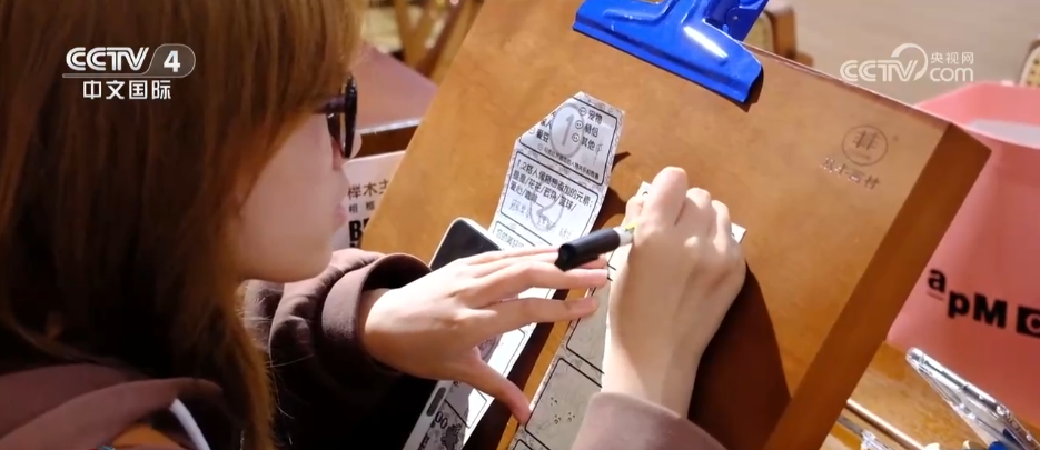 “情绪消费”热兴起“消费快乐”与“快乐”促进市场多元发展(图2)