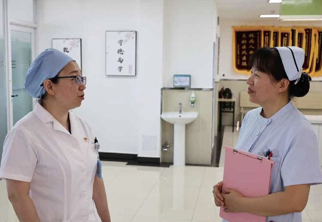 PG电子网站从指尖到心间：他们用双重“温度”守护生命(图3)