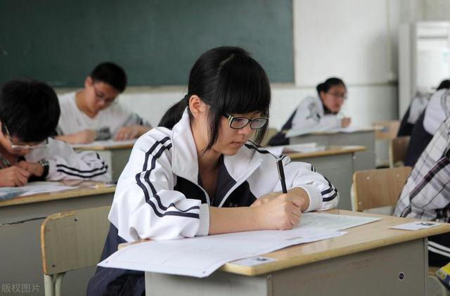 PG电子网站青少年压力大怎么调节情绪北京青少年心理咨询哪家口碑好(图2)