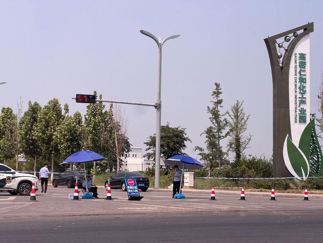 与化工厂为邻：高密友道工厂爆炸后的“多维冲击”(图1)