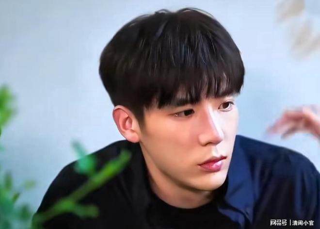 PG电子网站一个人毁掉整部剧！《陷入我们的热恋》爆了但观众都弃剧了(图1)