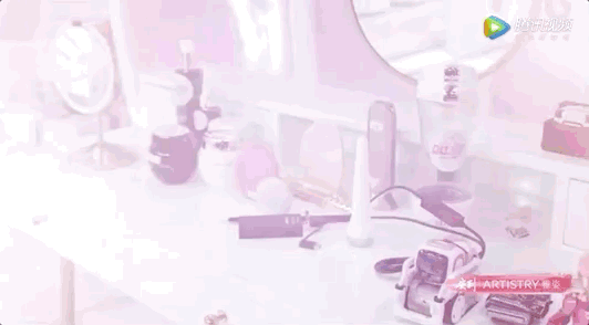 PG电子网站赫莲娜绿宝瓶精华强韧屏障促进肌肤新生、根源修护肌底令肌肤水嫩细腻！(图7)