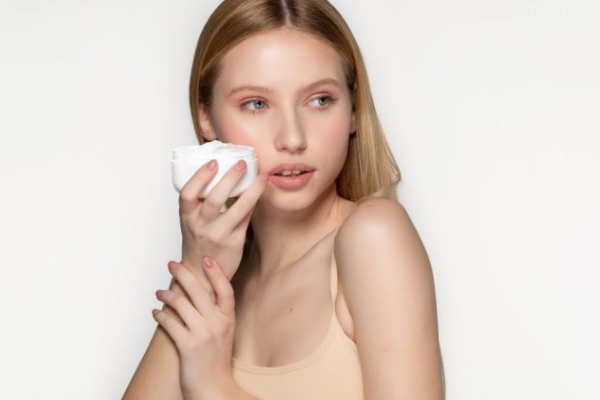 45岁抗衰老系列哪个牌子的好？2024十大最有效抗衰老面霜分享(图1)