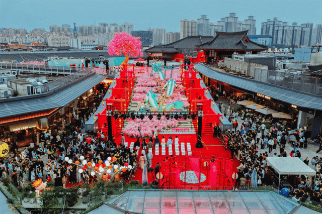 西安大悦城“年轻力”进阶：从“内容场”到“情绪共同体”的构建(图1)