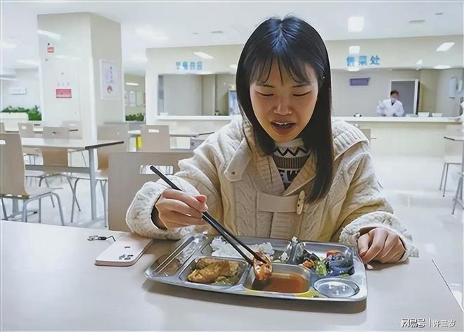 “这女儿谁养得起！”女生每早吃一份12元红油抄手家长情绪崩溃(图6)