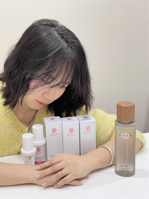 PG平台柏卡姿舒敏修护特护霜于凉凉寒冬中开启与肌肤的温柔对话(图1)