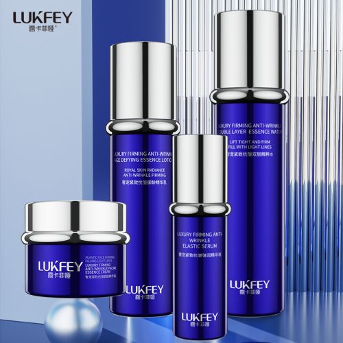 PG电子网站抗皱紧致嫩肤面霜！2024抗衰老排行榜出炉榜上护肤品不会错(图2)