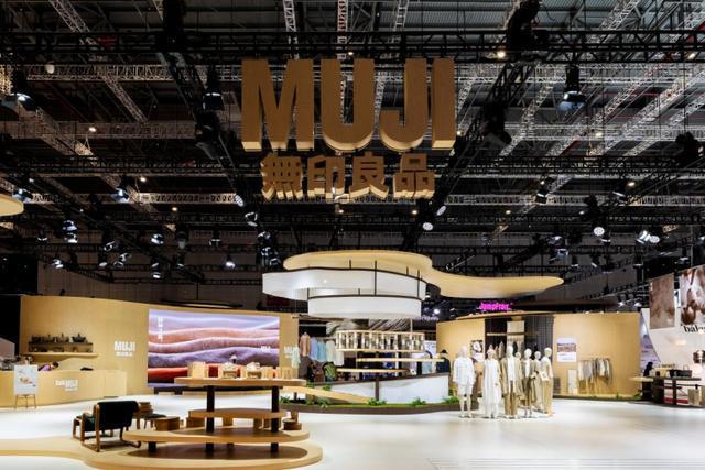 防脱、护肤、按摩从头到身体全覆盖进博消费品首发首展大爆发!(图8)