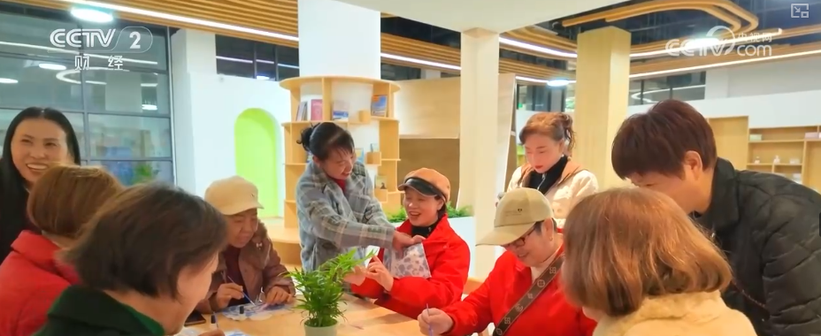 PG电子平台多视角感知银发消费热力轨迹“数”看银发经济万亿级大市场加速向新(图25)