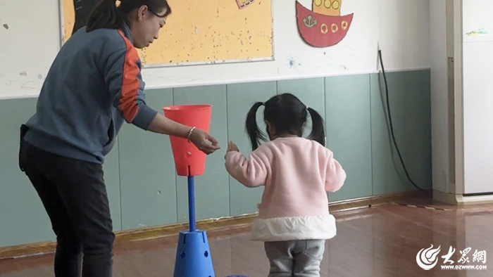 PG电子网站“我们愿意等”在泰安有一群人陪伴90余名“星星的孩子”慢慢发光(图2)