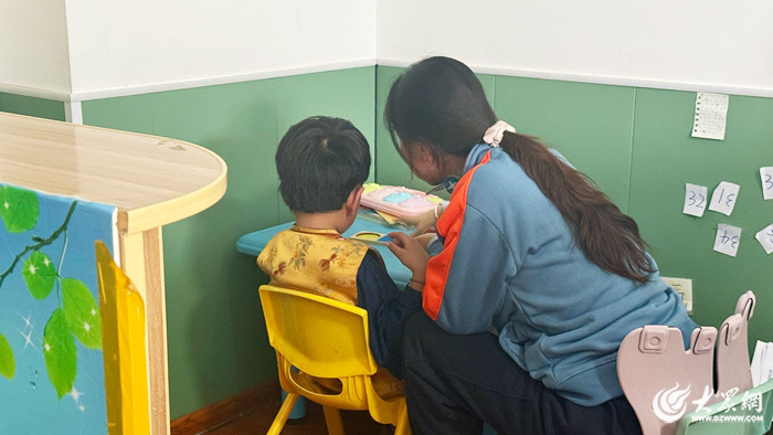 PG电子网站“我们愿意等”在泰安有一群人陪伴90余名“星星的孩子”慢慢发光(图3)