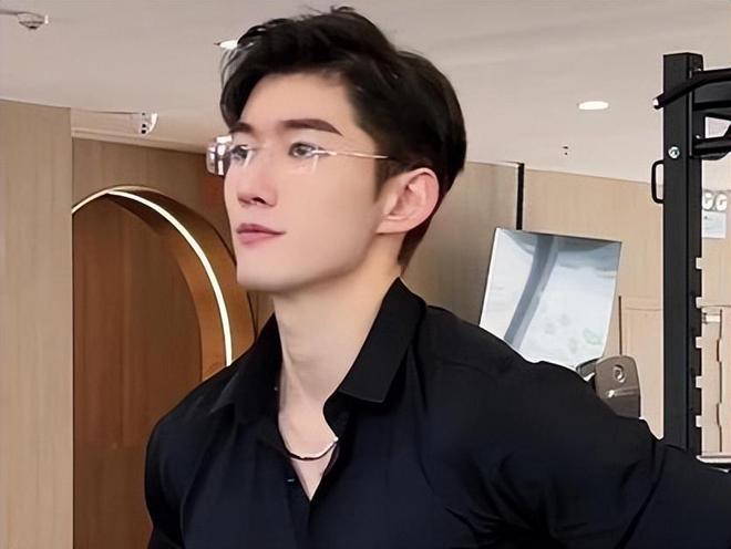 男生洁面必看！这2款洗感封神用过再也换不掉的护肤品牌揭秘！(图2)