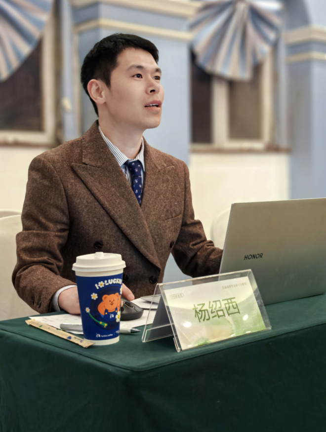 伊的家高级护肤达人杨绍西：以专业实力构筑精准护肤体系(图7)